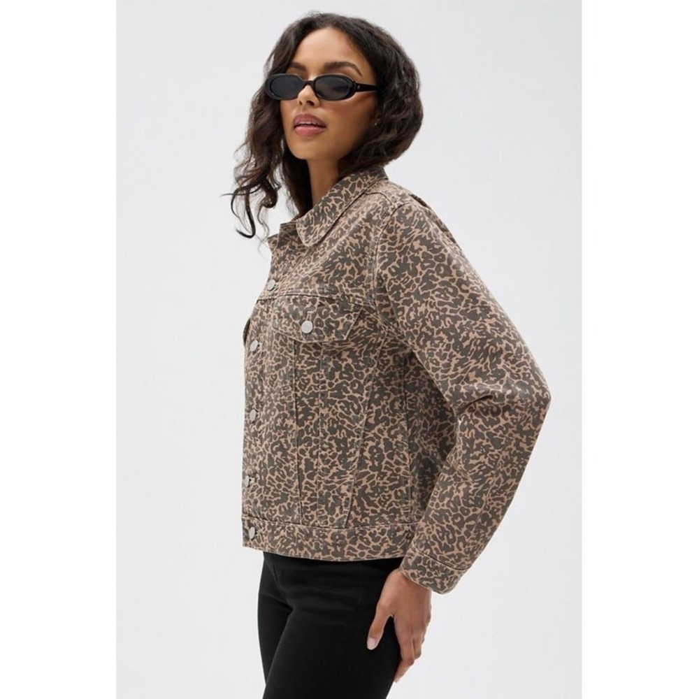 NEW Fabletics Relaxed Denim Jacket S Leopard Tan Animal Print Layering Autumn
